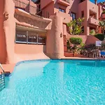 Luxury Beachside Penthouse With Terrace Appartement *