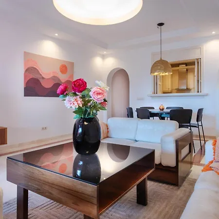 Apartamento Beachside Penthouse With Top Floor Terrace And Garage