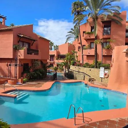 Beachside Penthouse With Top Floor Terrace And Garage Marbella