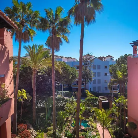 Apartamento Beachside Penthouse With Top Floor Terrace And Garage *