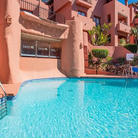 Beachside Penthouse With Top Floor Terrace And Garage Apartamento *